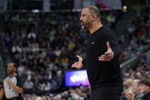 乌度卡：为那些从未体验过季后赛的队员感到高兴 努力得到了回报