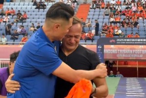 开云-好久不见，泰山队史首位外援巴力斯塔观战京鲁大战并激动落泪