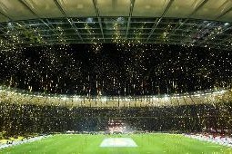 开云网页-米体：超30万国米球迷申请欧冠决赛门票，黄牛票最贵32000欧元