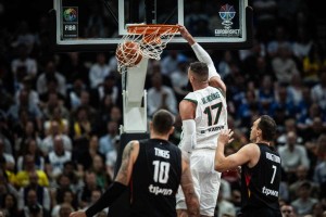 开云官方-缺点彻底暴露！掘金内线新援简直是被德国队外线各种针对？