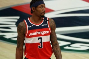 开云下载-一胜难求比尔沮丧失落 但他仍想书写终老传奇