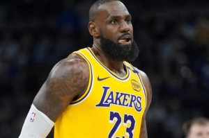 开云网页-詹姆斯生涯各队助攻榜排名：热火第六、湖人第五、骑士第一