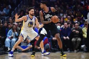 开云网页-乔治换克莱勇士冠军更多？媒体人：乔治个人能力强但不如克莱合适